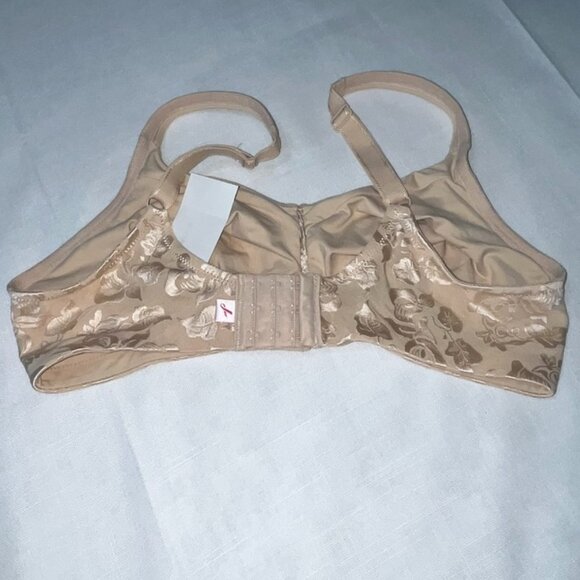 Wacoal Awareness Full Figure Seamless Wire Free Bra in Sand Size 40D - Picture 5 of 6